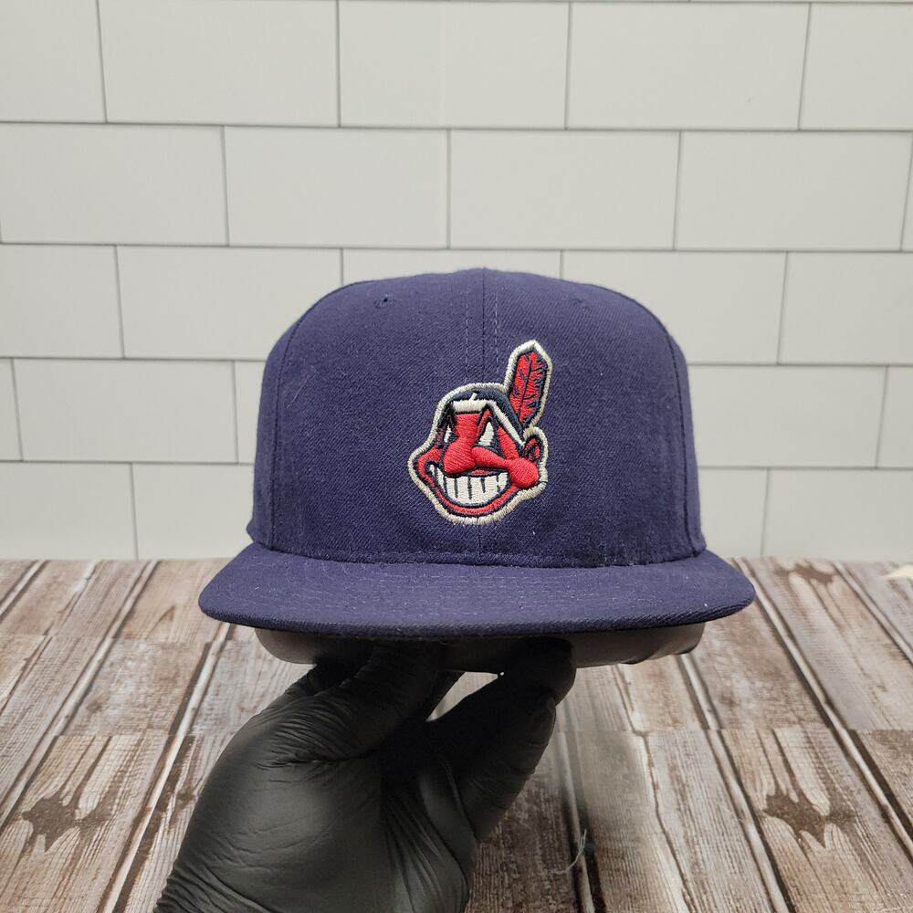 New Era Cleveland Indians Authentic On Field 59FIFTY Fitted Hat Size 7 3/8